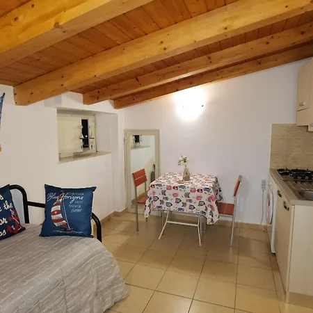 Sicily Sisters House 